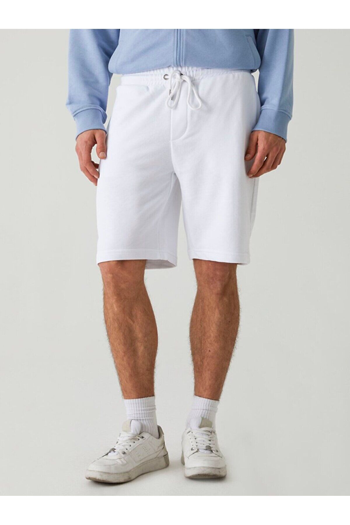 complete the look image