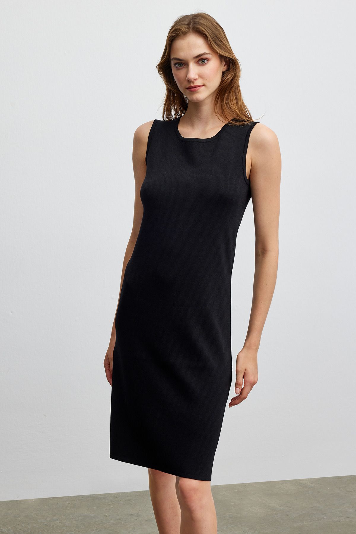 Naramaxx-Crew Neck Knitwear Dress 2