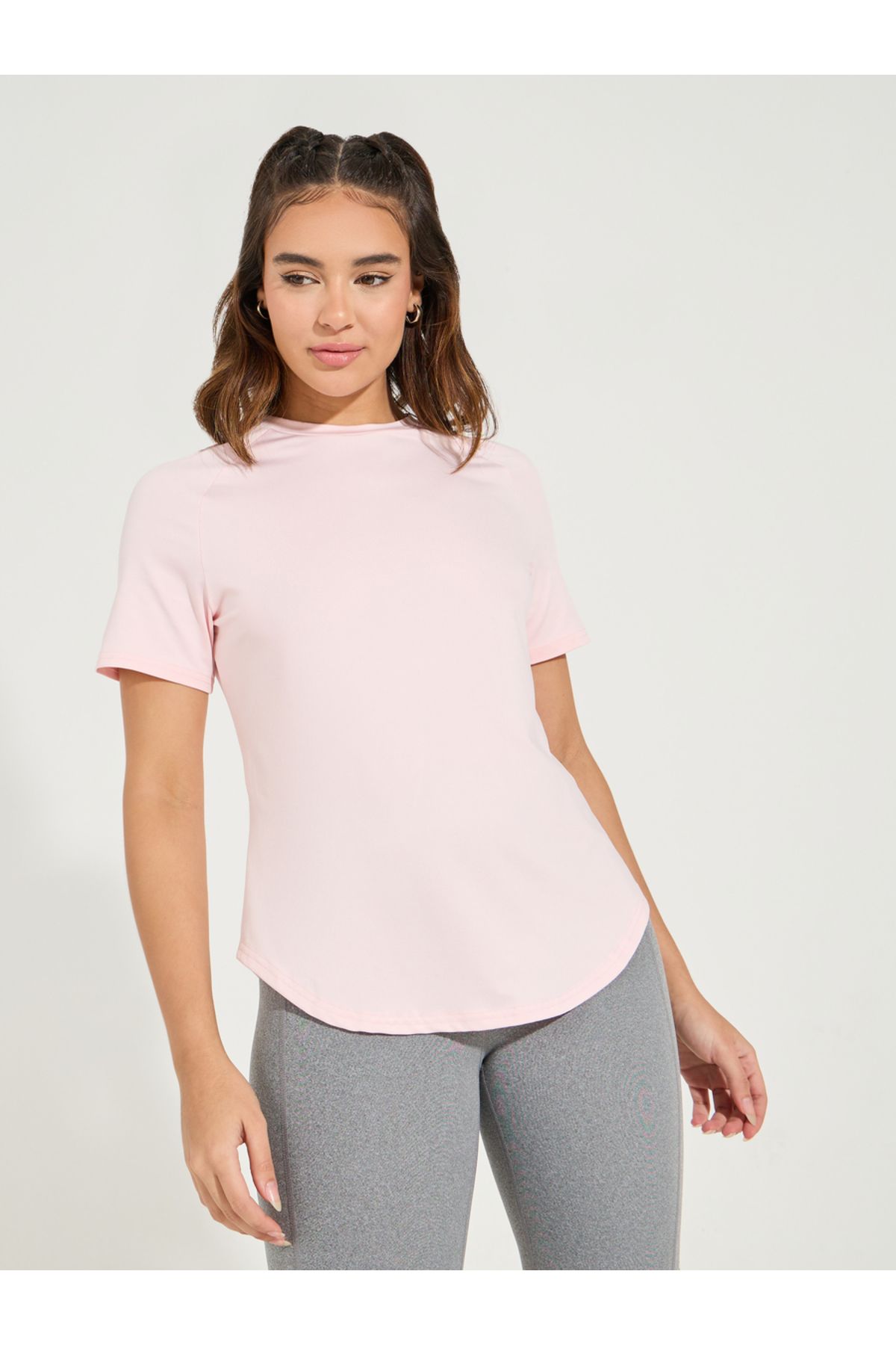 Styli-Reflective Dots & Back Mesh Detail Curved Hem Top 3