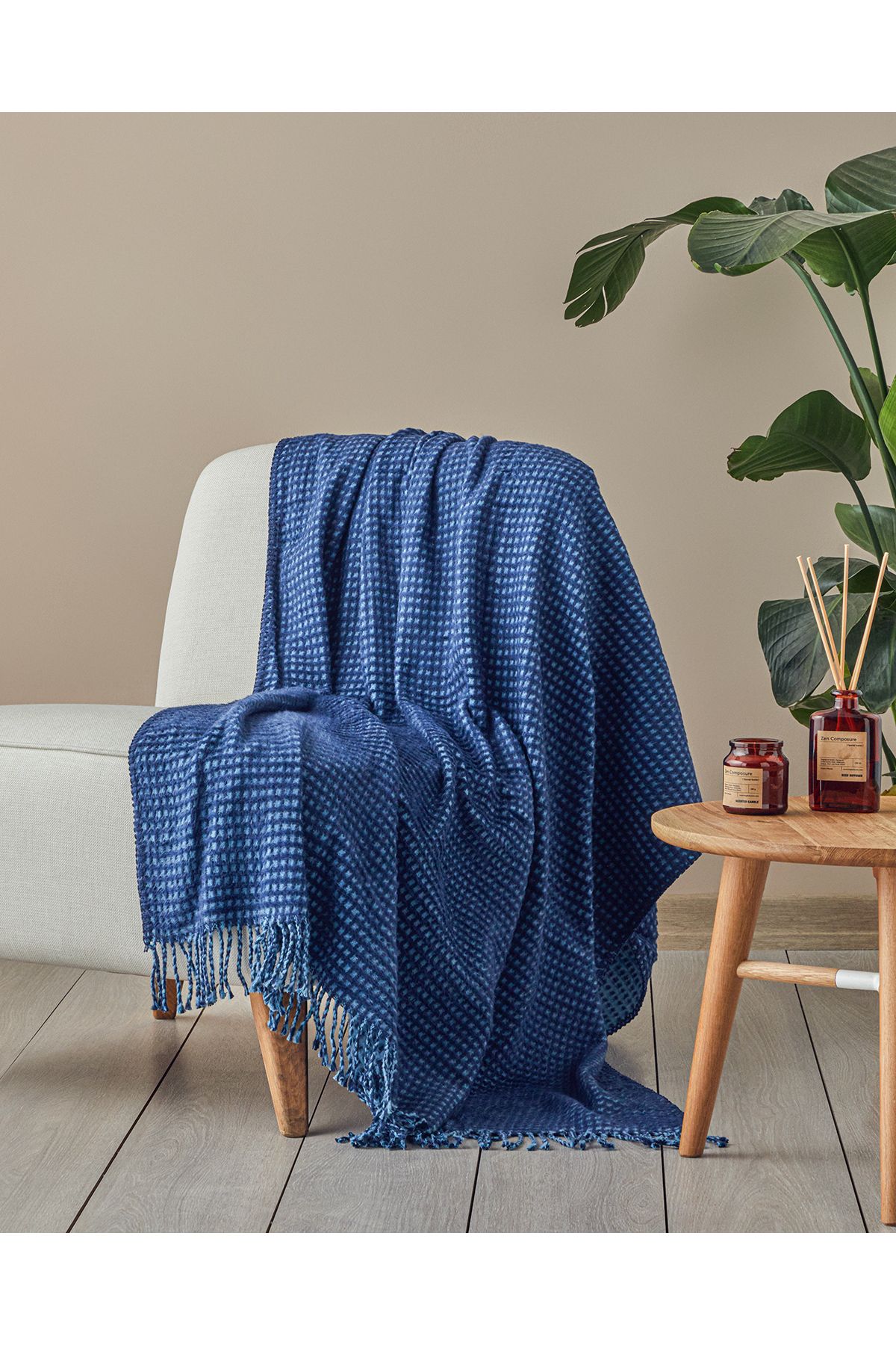 English Home-Navy Blue Plain Waffle Cotton TV Blanket 3