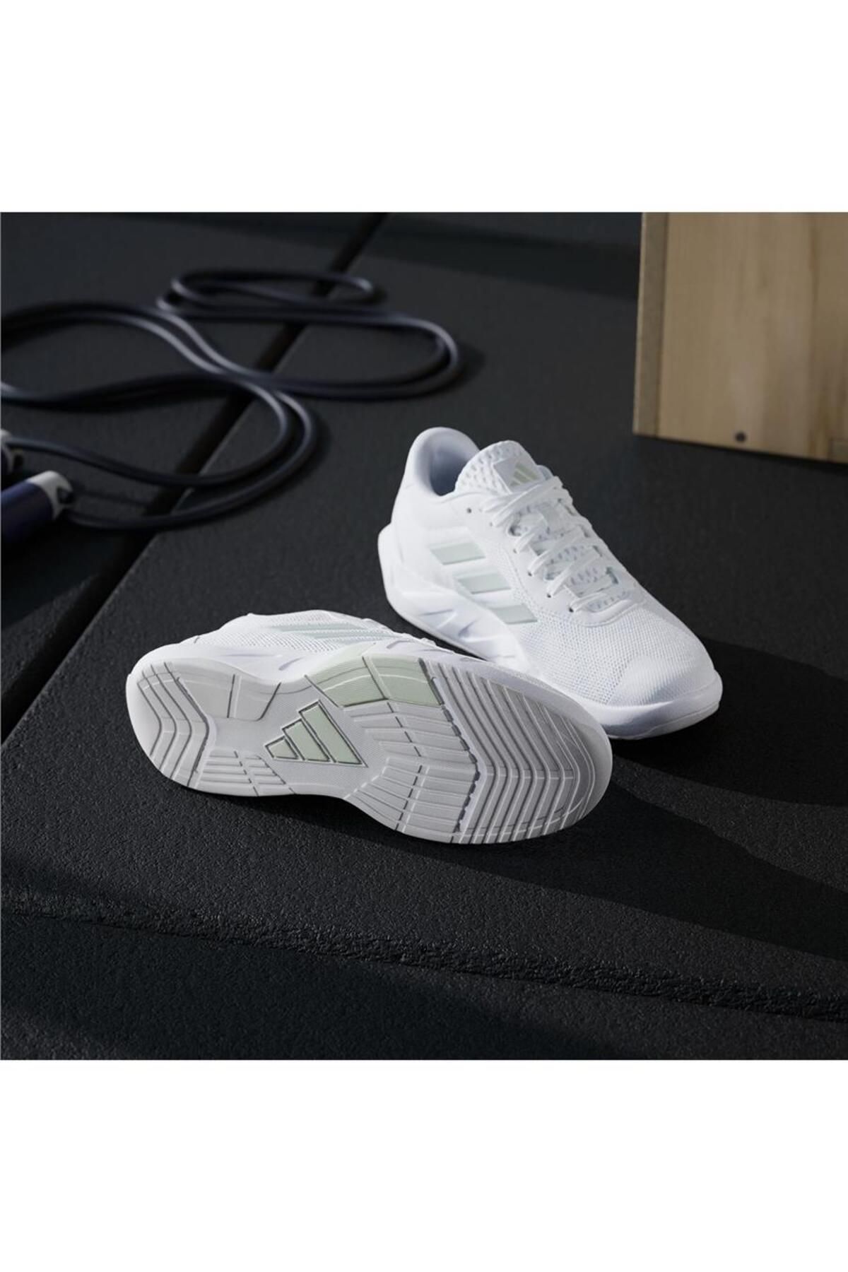 اسنیکر سفید زنانه Amplimove Trainer W کفش ورزشیs ID8639 adidas