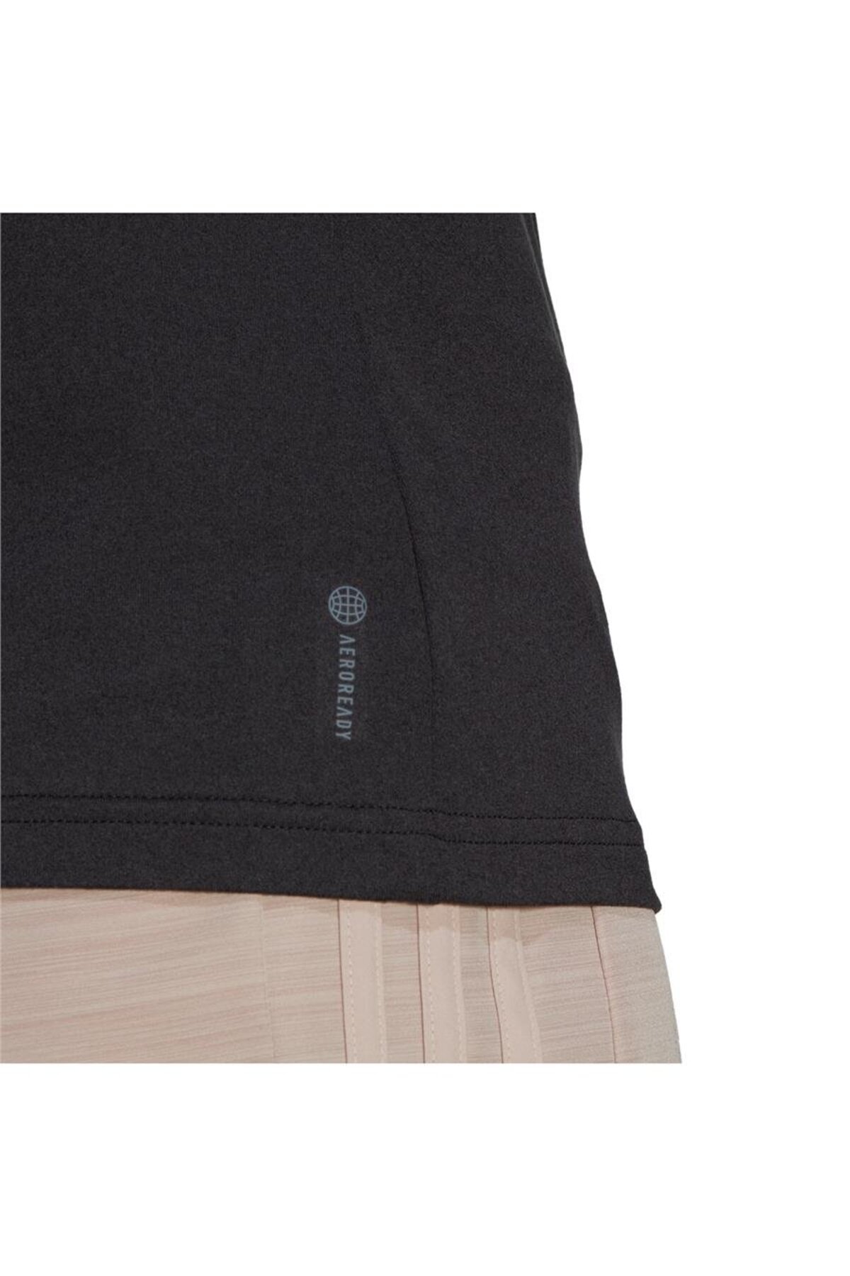 adidas AEROREADY Train Essentials Minimal Branding V Yaka Tişört görsel 8