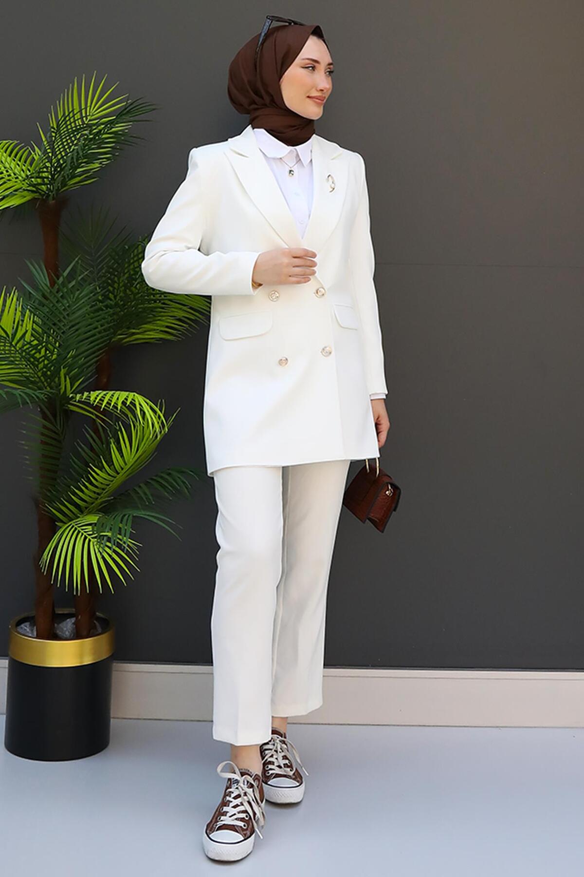 giz astore  Kelebek Broş Detay Ceket Beyaz - Görsel 3