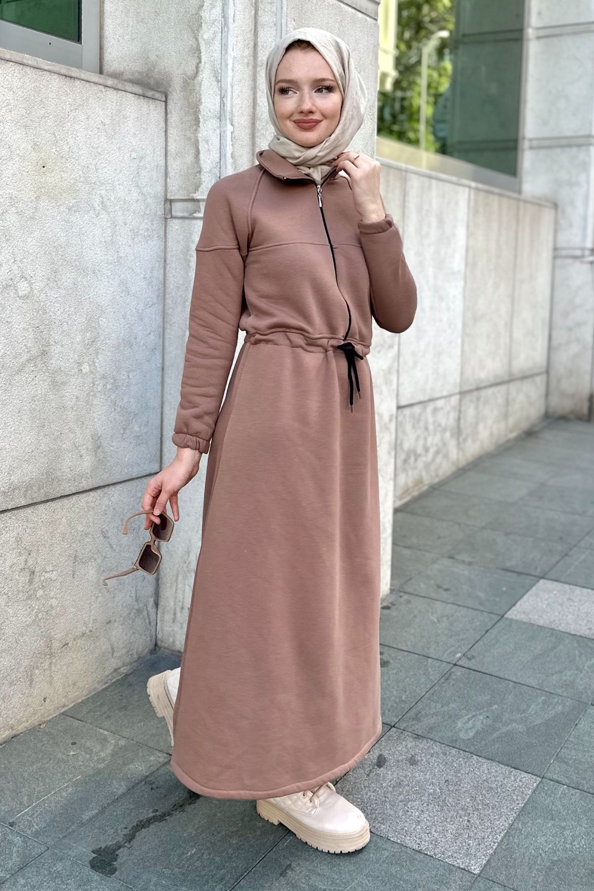 Gizce-Hopa Camel Dress 3