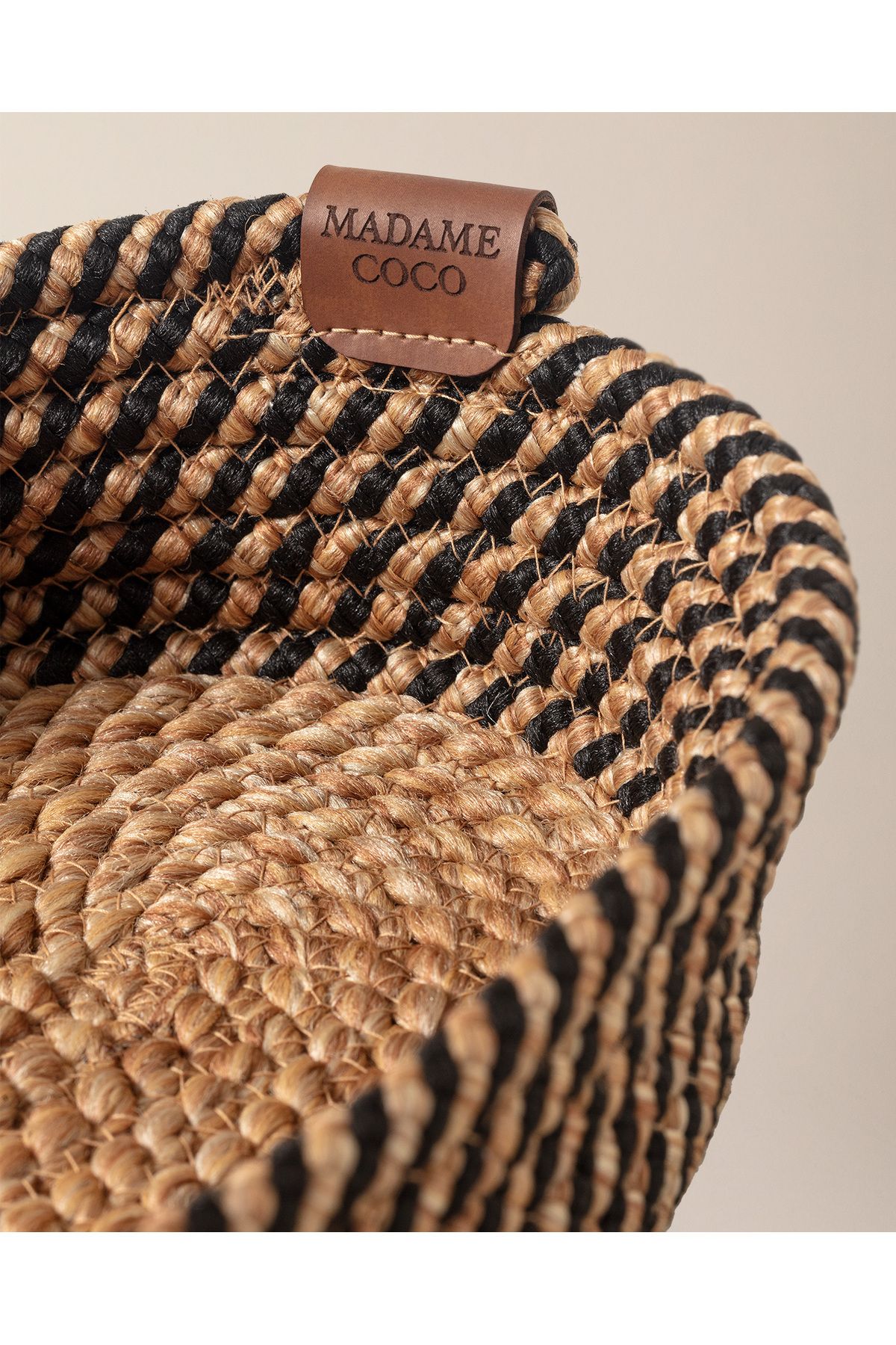 Madame Coco-Alsace Small Basket - Stylish and Practical Design 5