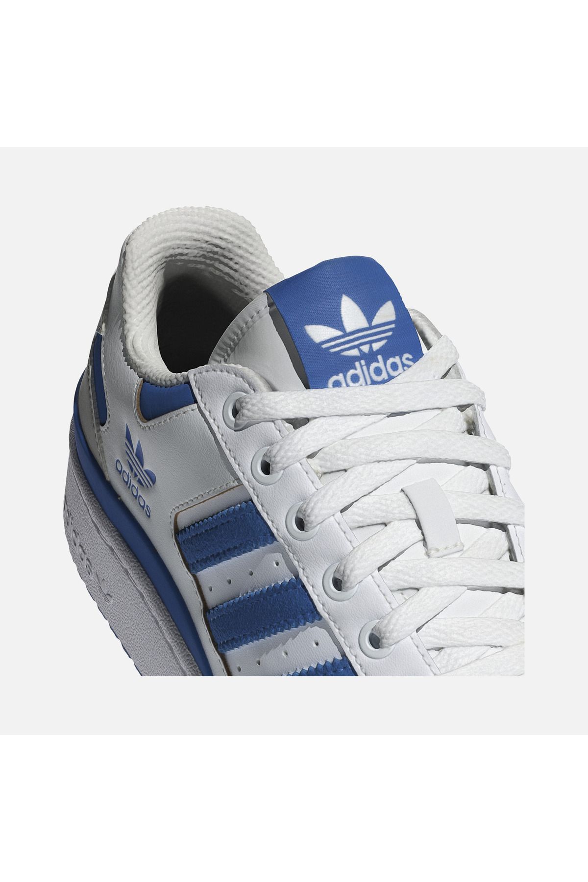 اسنیکر سفید زنانه کفش ورزشی لباس جسورانه اورجینال adidas