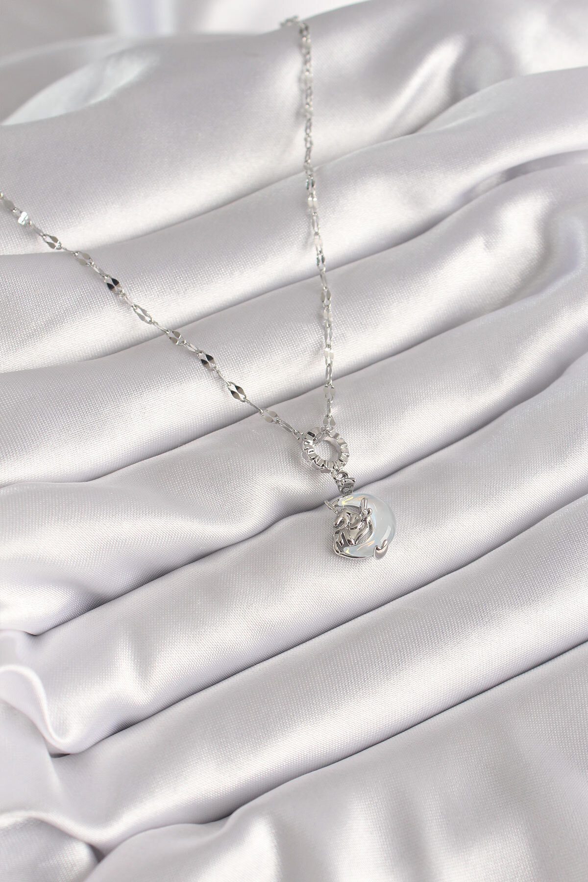 Skygo-316l Steel Silver Color Pearlescent Moon Figure Butterfly Model Women's Necklace - Tj-bko8427 2