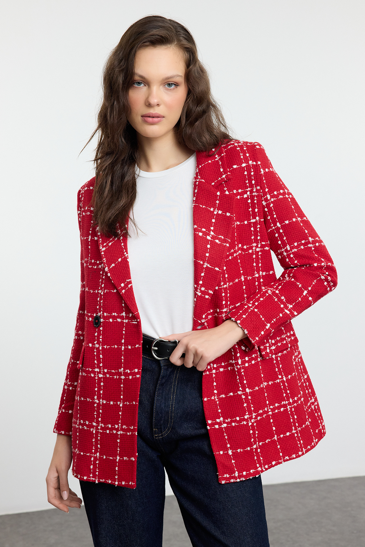 Trendyol Collection Rote, übergroße, gewebte, karierte Blazerjacke TWOAW21CE0105