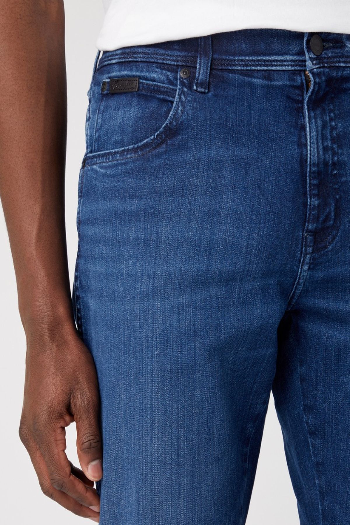شلوار جین آبی مردانه تگزاس باریک و کمر انعطاف پذیر Wrangler