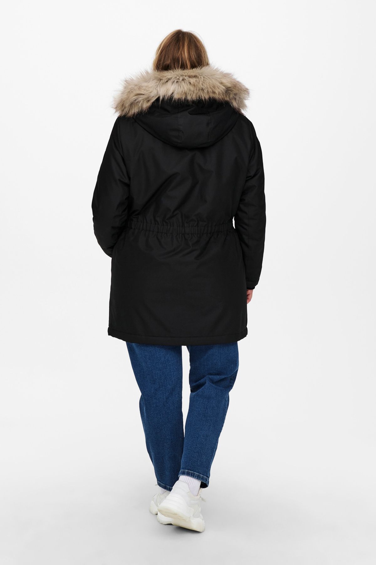 complete the look image