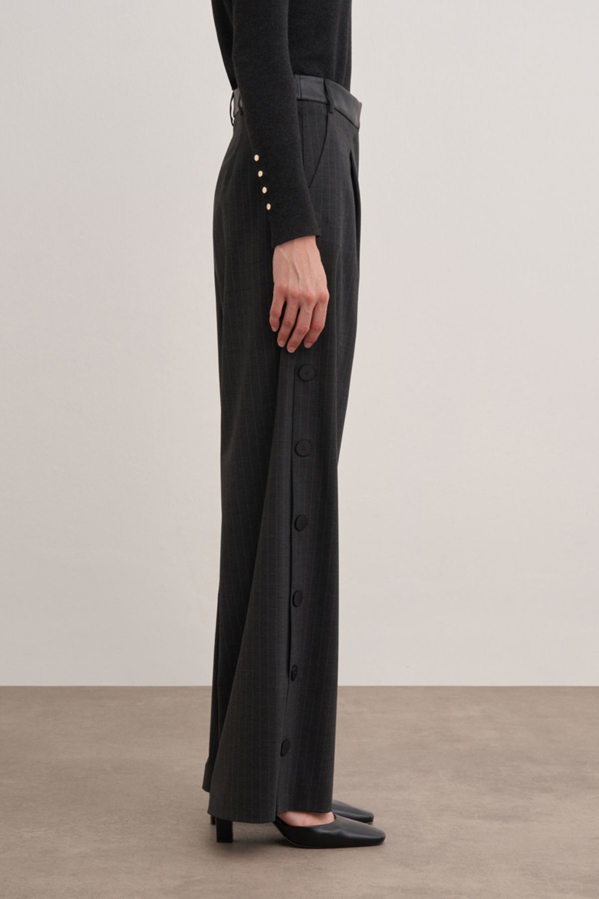 Aker-Wide Leg Trousers 4