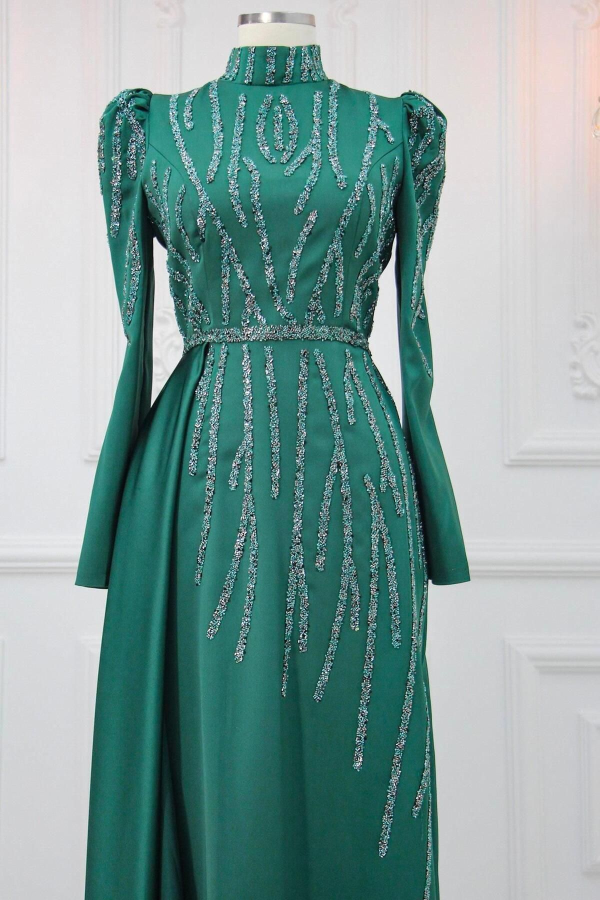 Amine Hüma-Rochie de seara din satin turcoaz smarald 3