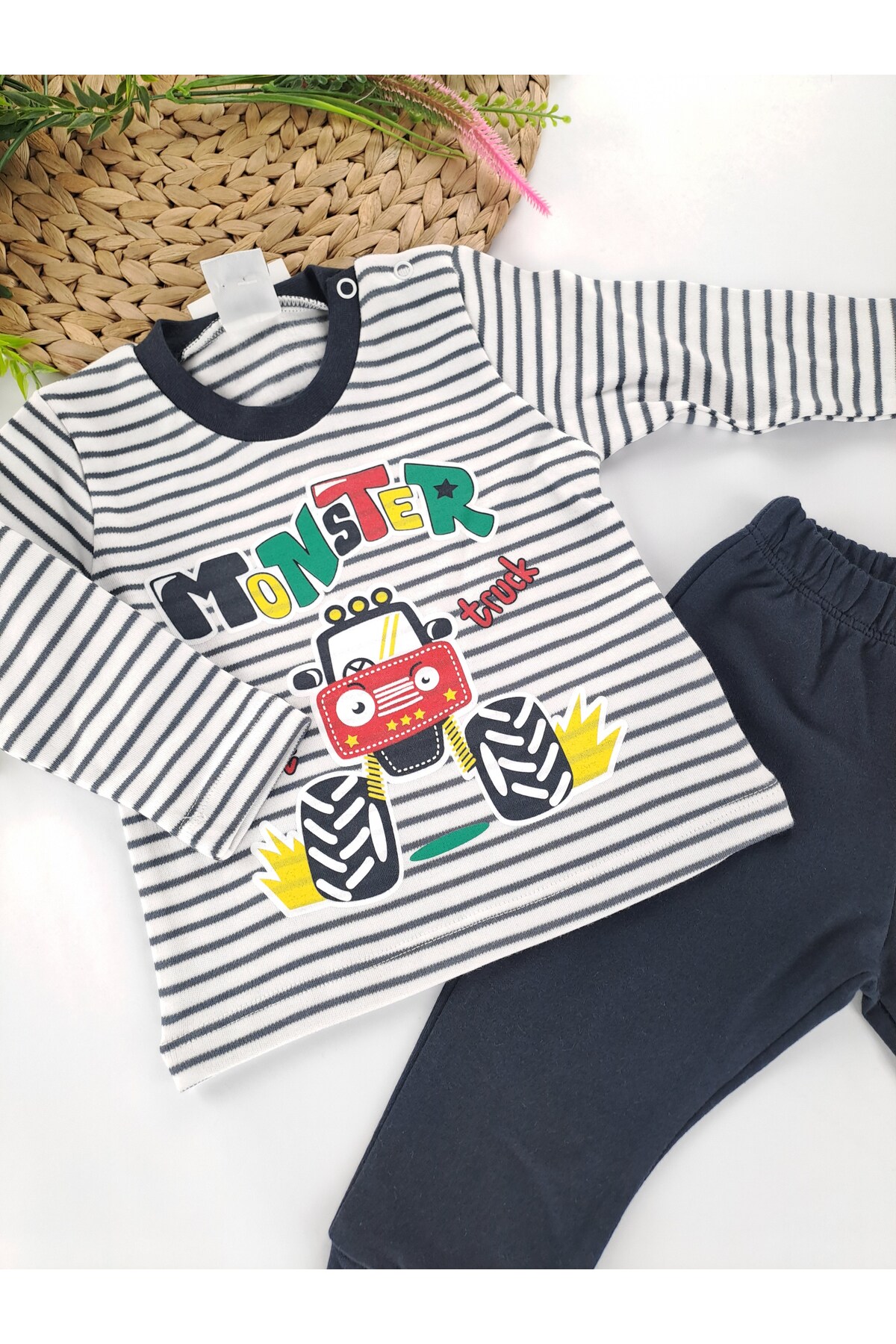 Butik Erkek Bebek / Çocuk İkili Pijama Takımı Gündelik Takım Premium Kalite fotoğrafı 2 (önizleme)