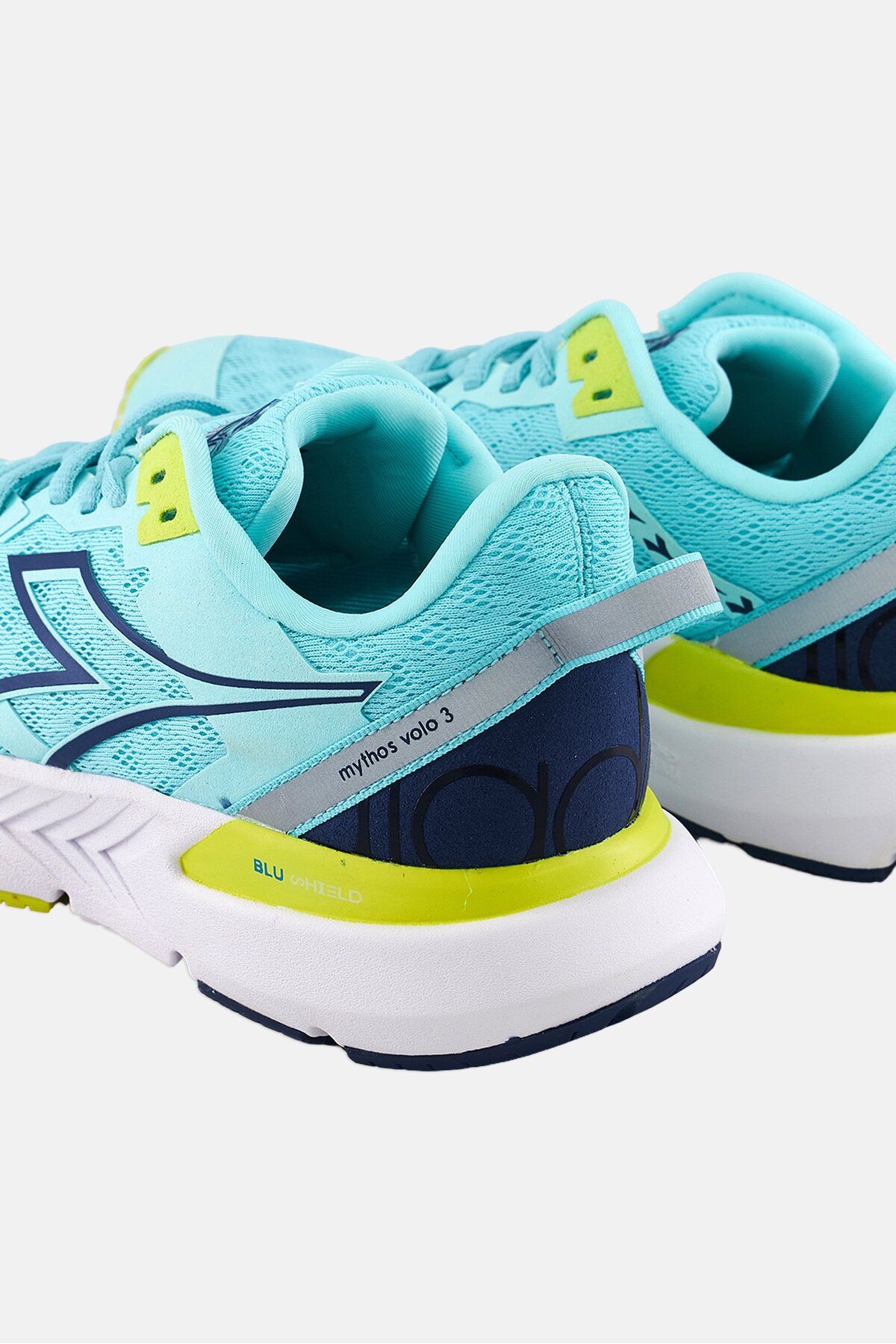 Diadora-حذاء رياضي نسائي Mythos Blushield Volo 3 برباط، لون فيروزي 4