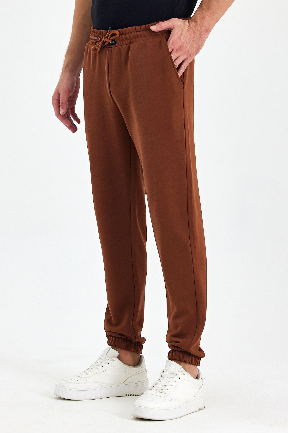 ESPİNA-Men's Diagonal 3 Thread Sweatpants with Pockets and Cord 4