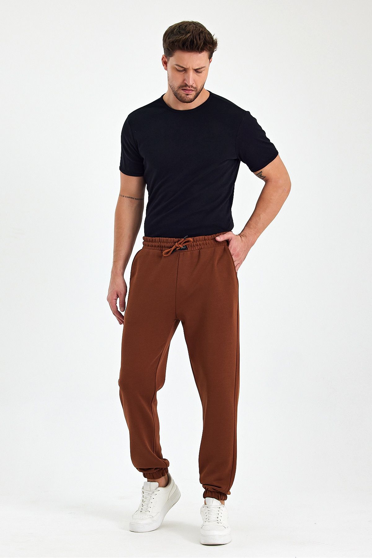 ESPİNA-Men's Diagonal 3 Thread Sweatpants with Pockets and Cord 2