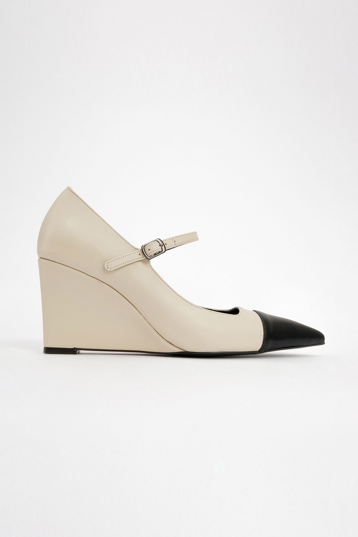 کفش پاشنه بلوکی زنانه پوست اوهایو ECRU سیاه پا را پر می کند luvishoes