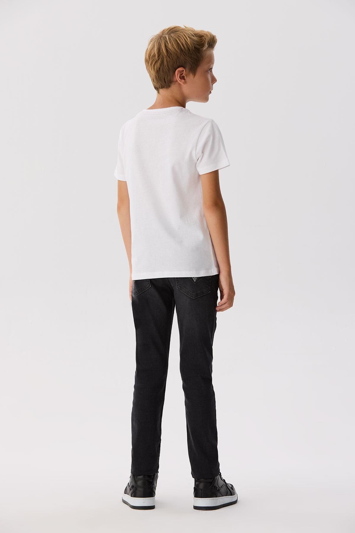 Guess-Biele chlapčenské tričko Bg Store 4