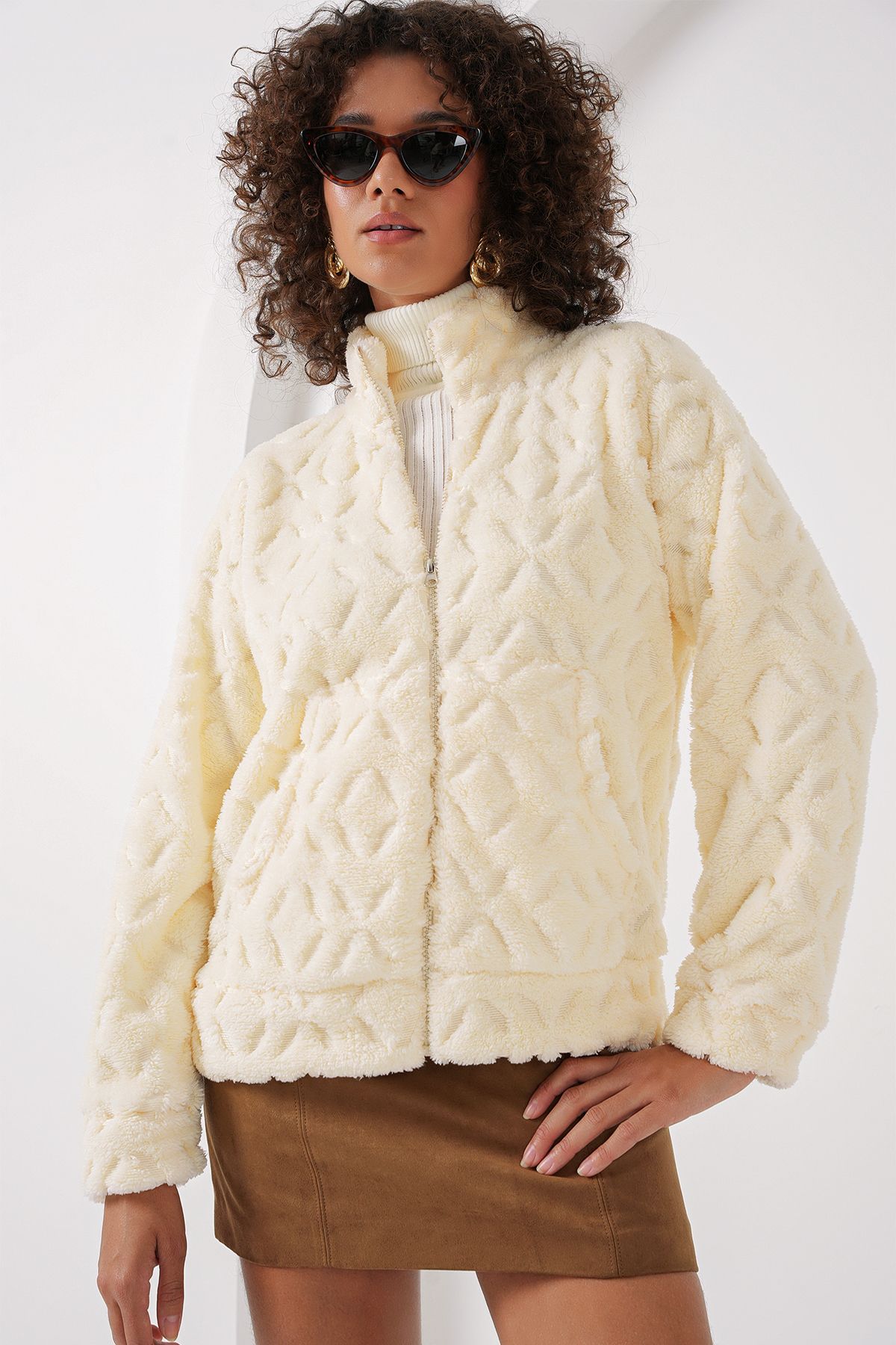 Bigdart-55444 Zippered Plush Jacket - Ecru 4