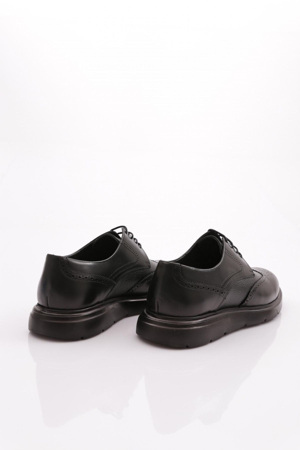 DGN-P101 Men's Classic Shoes 3