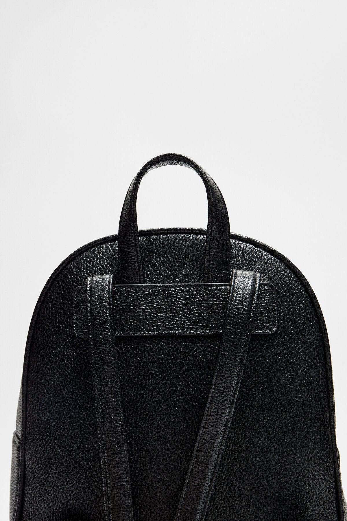 Stradivarius-Backpack with pockets 5