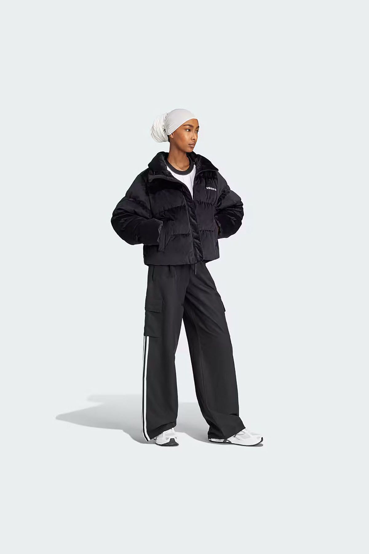 adidas-Women's Velvet down Coat - Jkt Iw8439 3