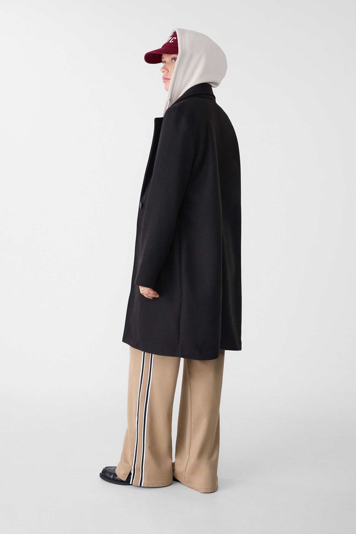 Stradivarius-Soft-touch button-up midi coat 3