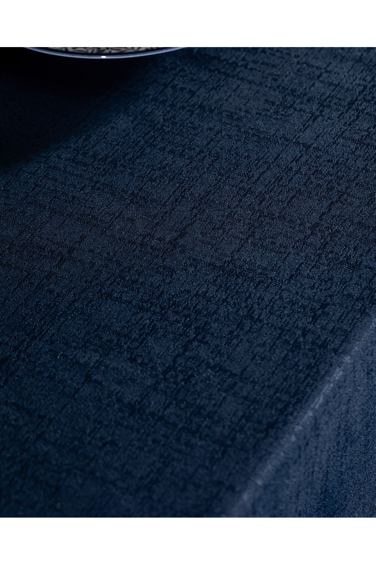 رومیزی آبی سفره Livron Blue Navy 160x300 سانتی متر Madame Coco