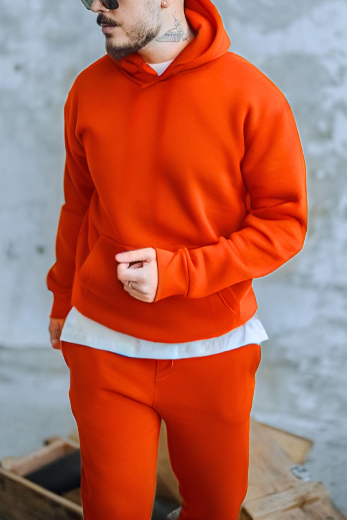 complete the look image