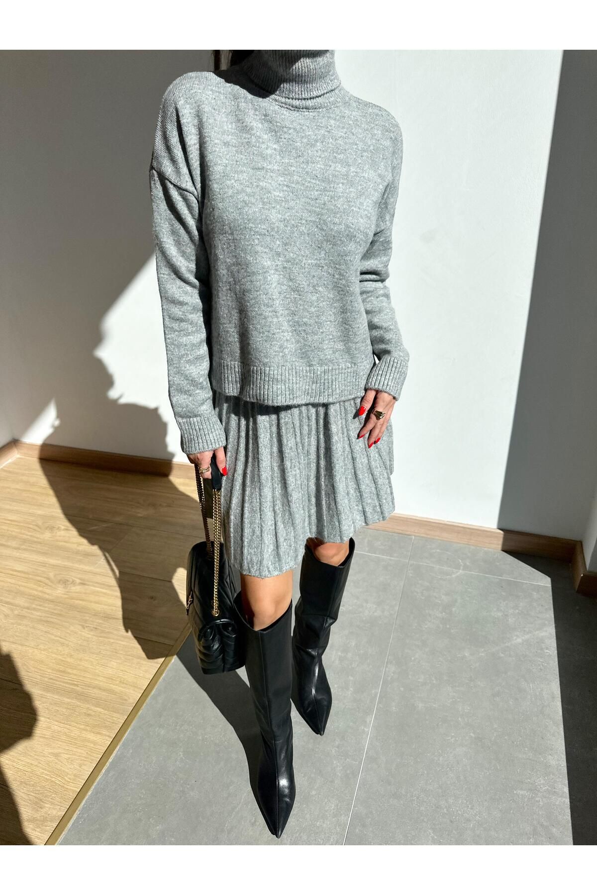 Mooi Butik-Ανοιχτό γκρι πλεκτό σετ μίνι φούστα και πουλόβερ ψαρά 3