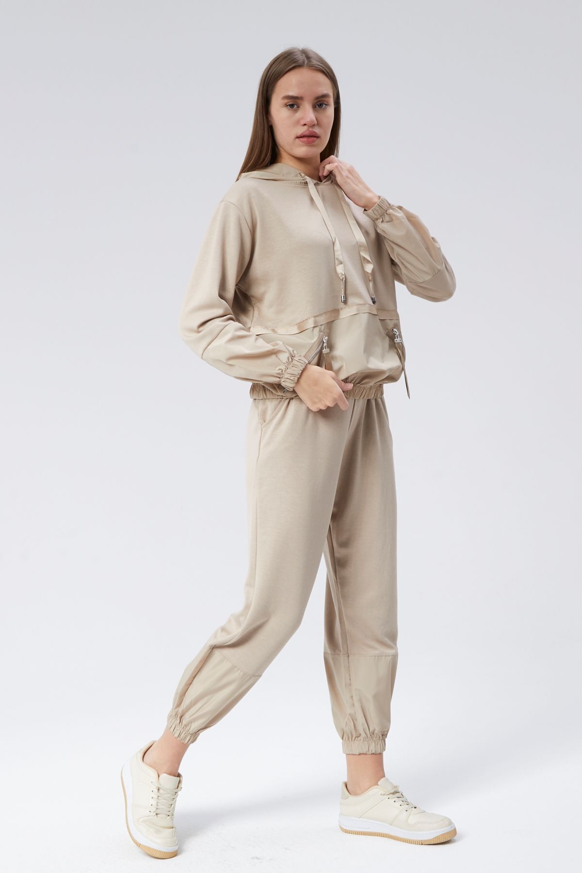soBasic-Modal Hooded Tracksuit Set - Mink with Pockets and Zipper, Garnish 3