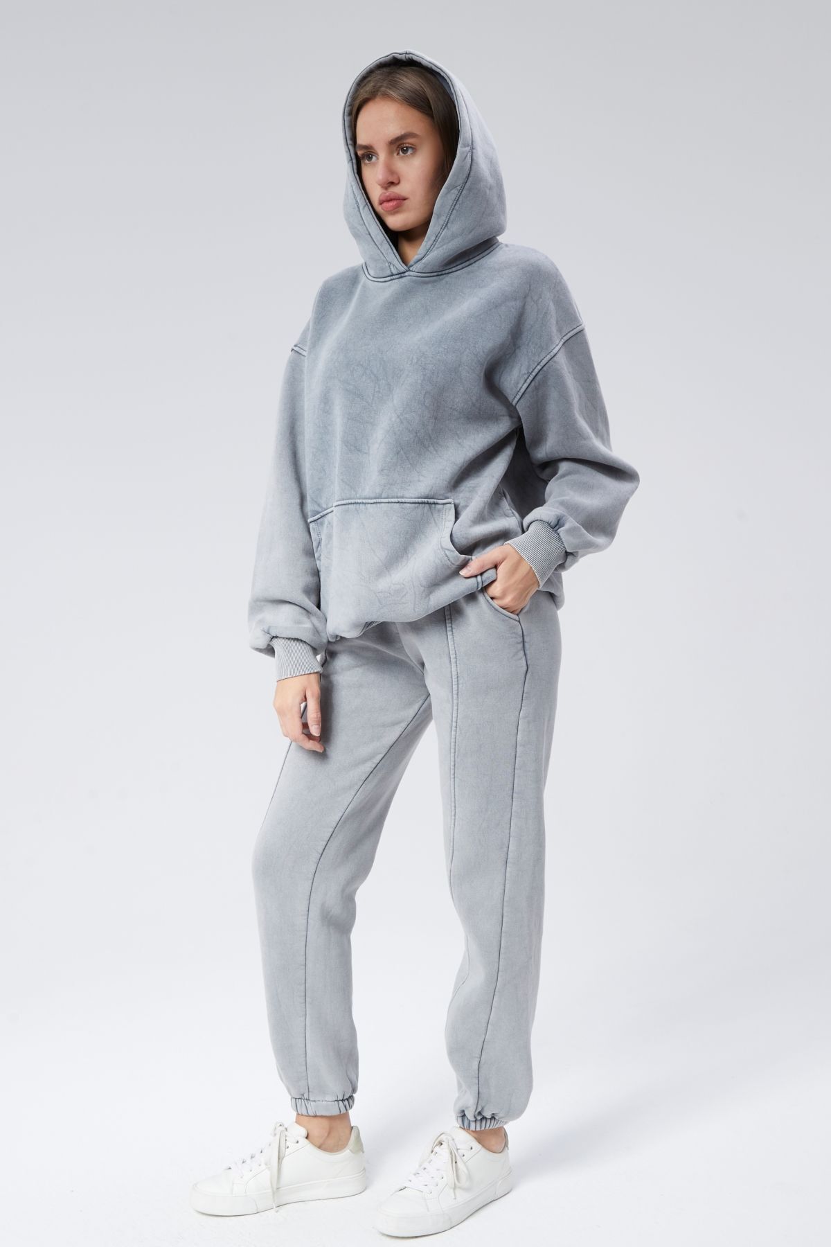 soBasic-Gray Hooded Kangaroo Tracksuit Set Made of Three Thread 7