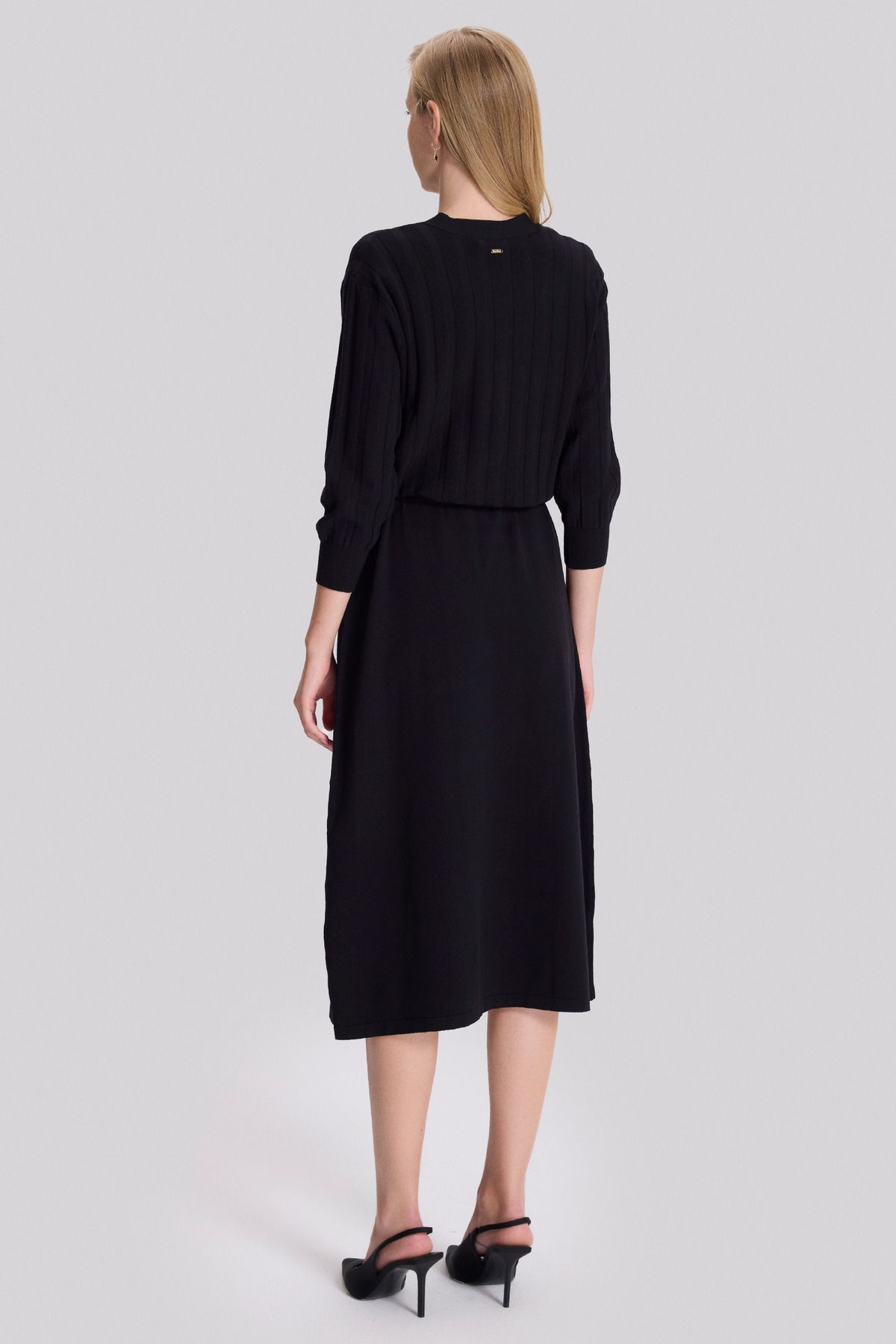 Naramaxx-Three-Quarter Sleeve Knitwear Dress 4