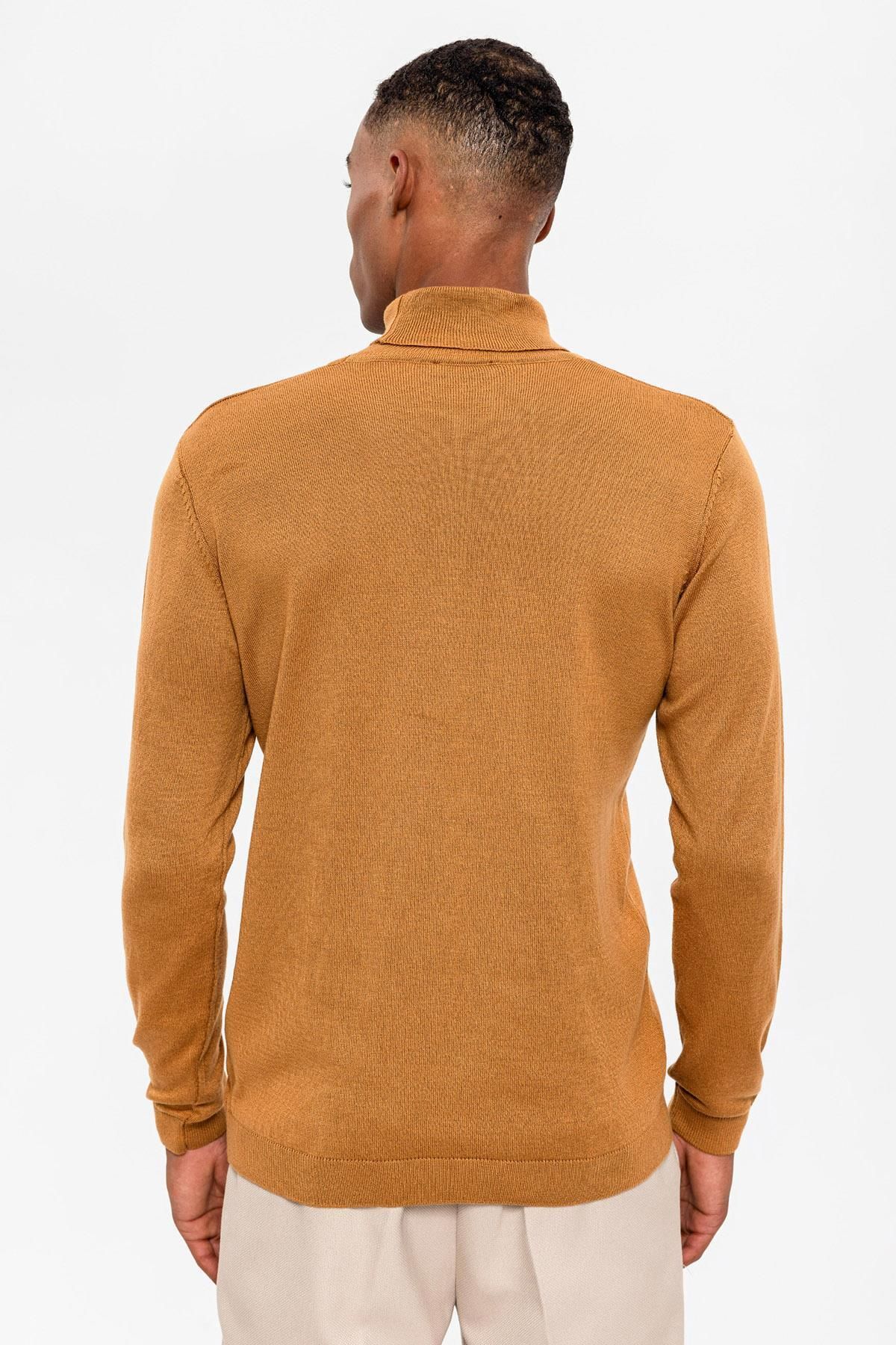 Antioch-Tobacco Full Throat Men's Knitwear 7