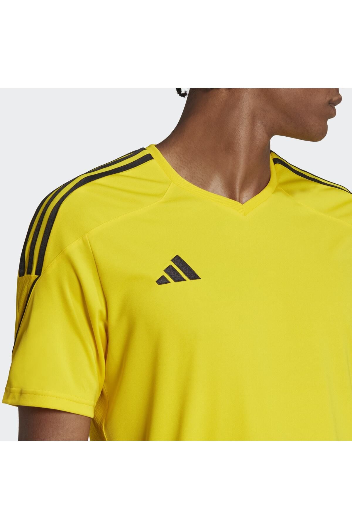 لباس فرم تیرو 23 لیگ adidas