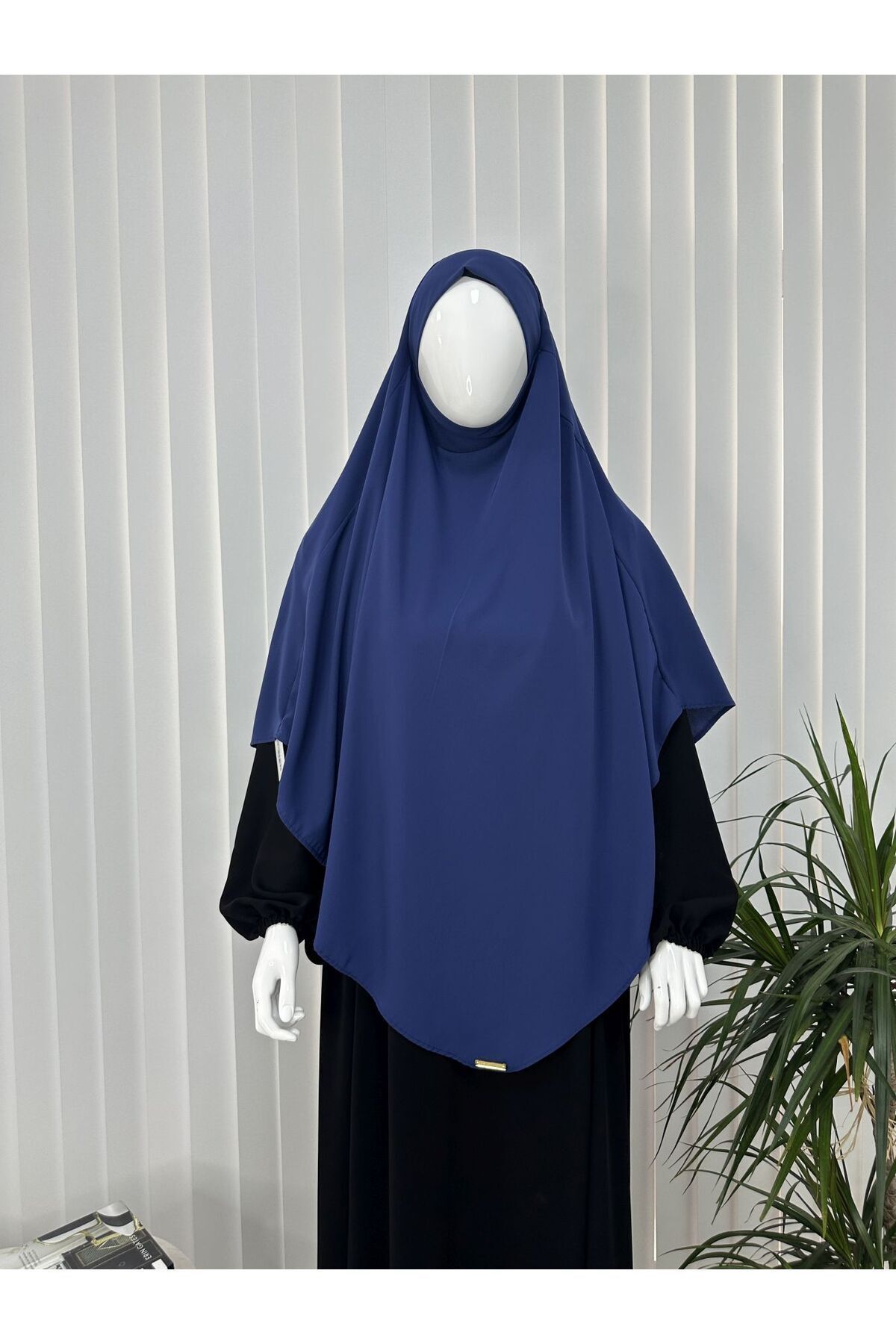 erasra class Mătase Medina Indigo Cu Un Singur Strat - Esarfă Practică Cu Sufle Triunghiulare Legată Hijab (potrivită Pentru Hawk Și Umrah) - One Size