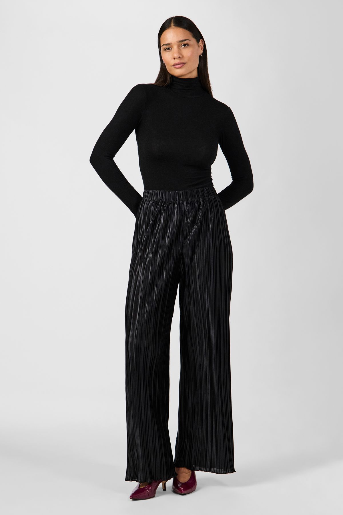 YAS. Pantaloni De Damă Wov Pre100 Femeie - S