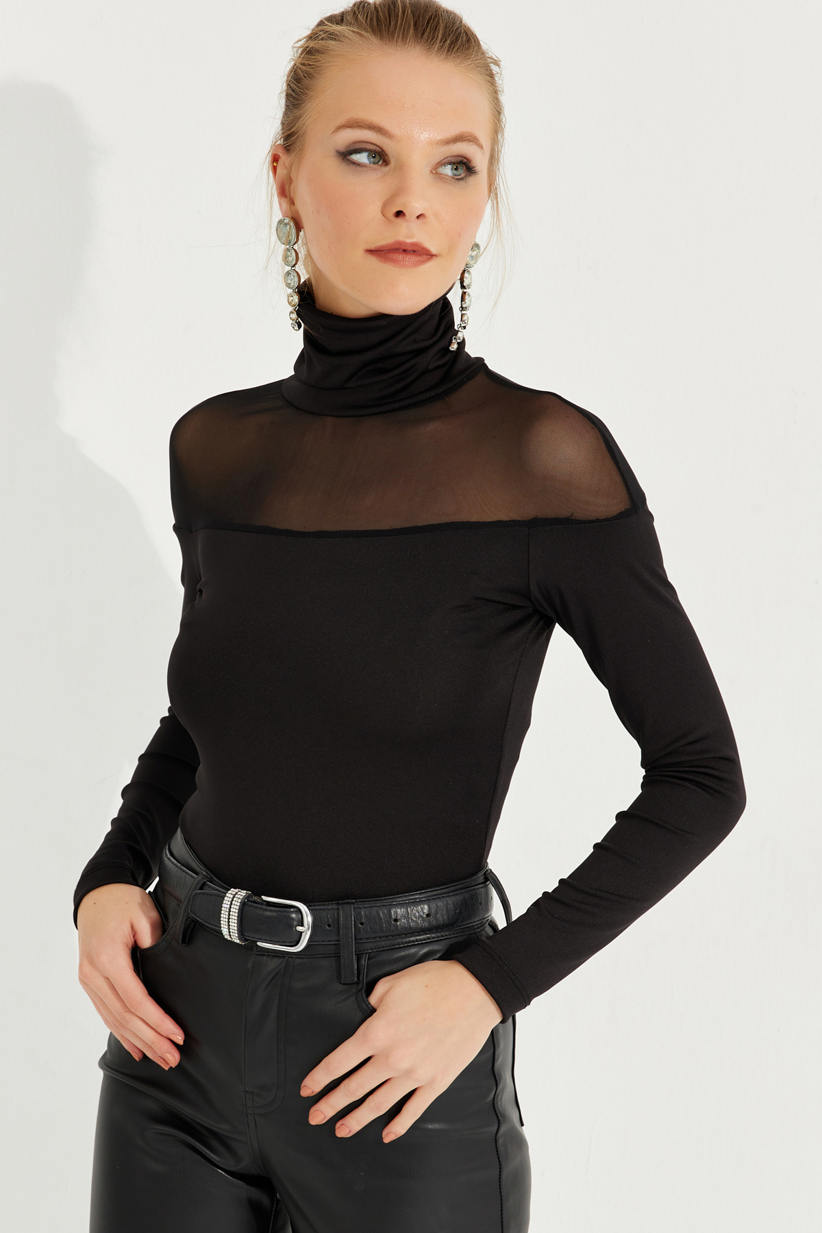 Cool & Modest-Damen-Fischerbluse aus schwarzem Tüll mit Details MEY2607 6
