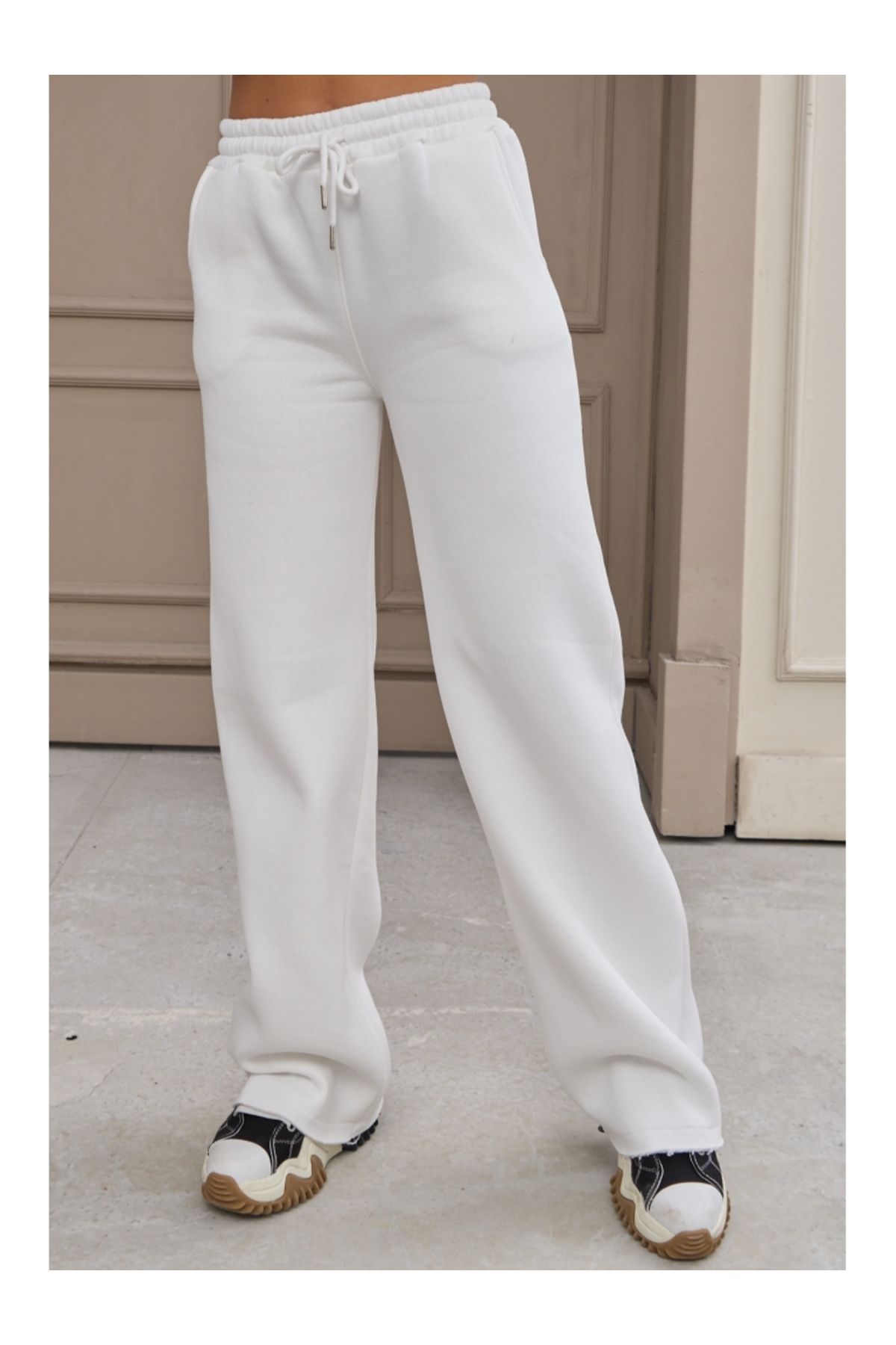 Elif Özbey Butik-White Three Thread Raised Palazzo Trousers 3