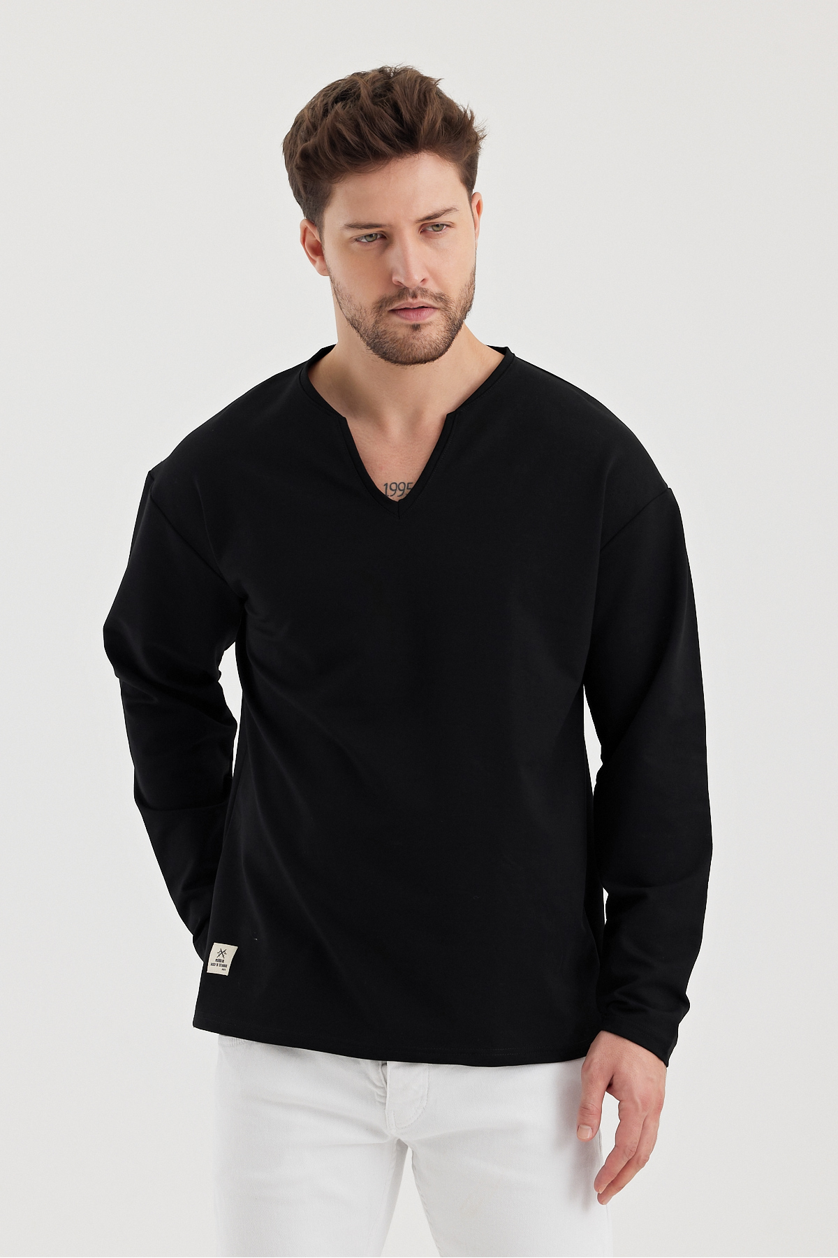 2 İplik Derin Yaka Uzun Kollu Sweattshirt — مشکی 2İplikDerinYaka1 — تصویر 4 از 8