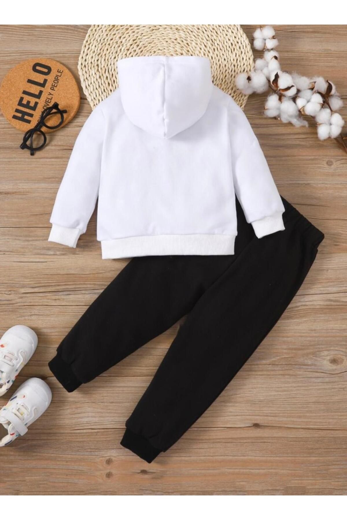 complete the look image