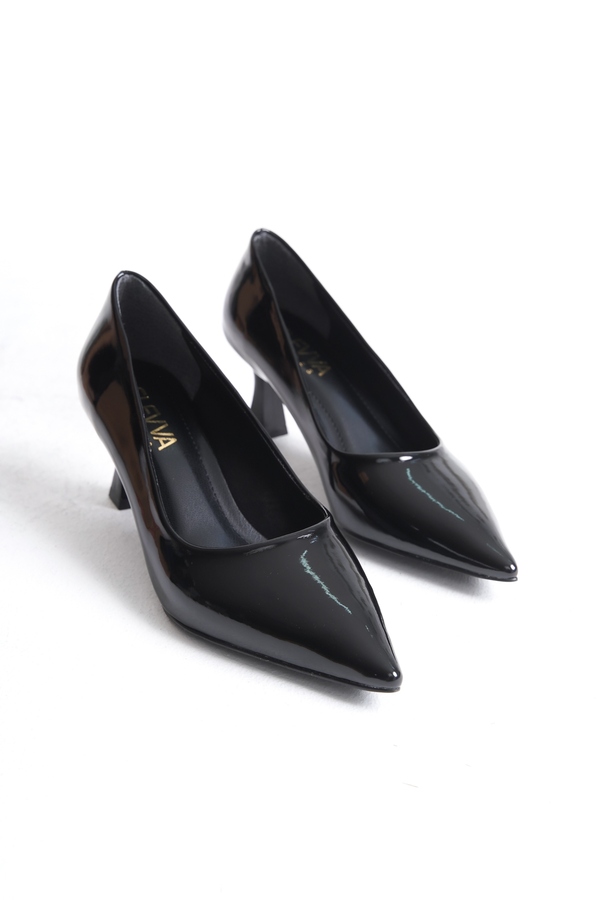 BOBx Kısa Topuklu Stiletto Kadeh Topuklu Stiletto 6 cm Topuk Boyu Siyah ...