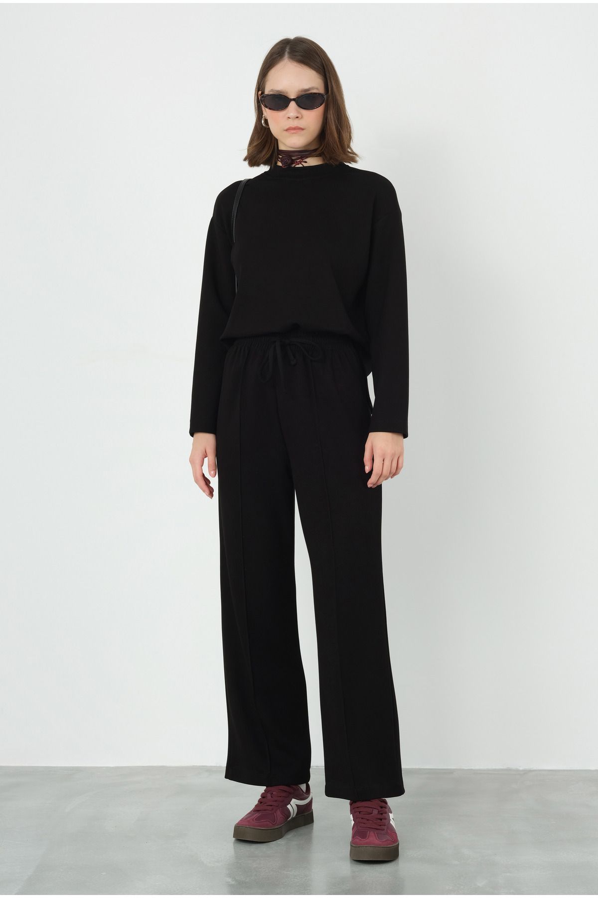 HEQA-Black Modal Trousers - Front Stitched 1