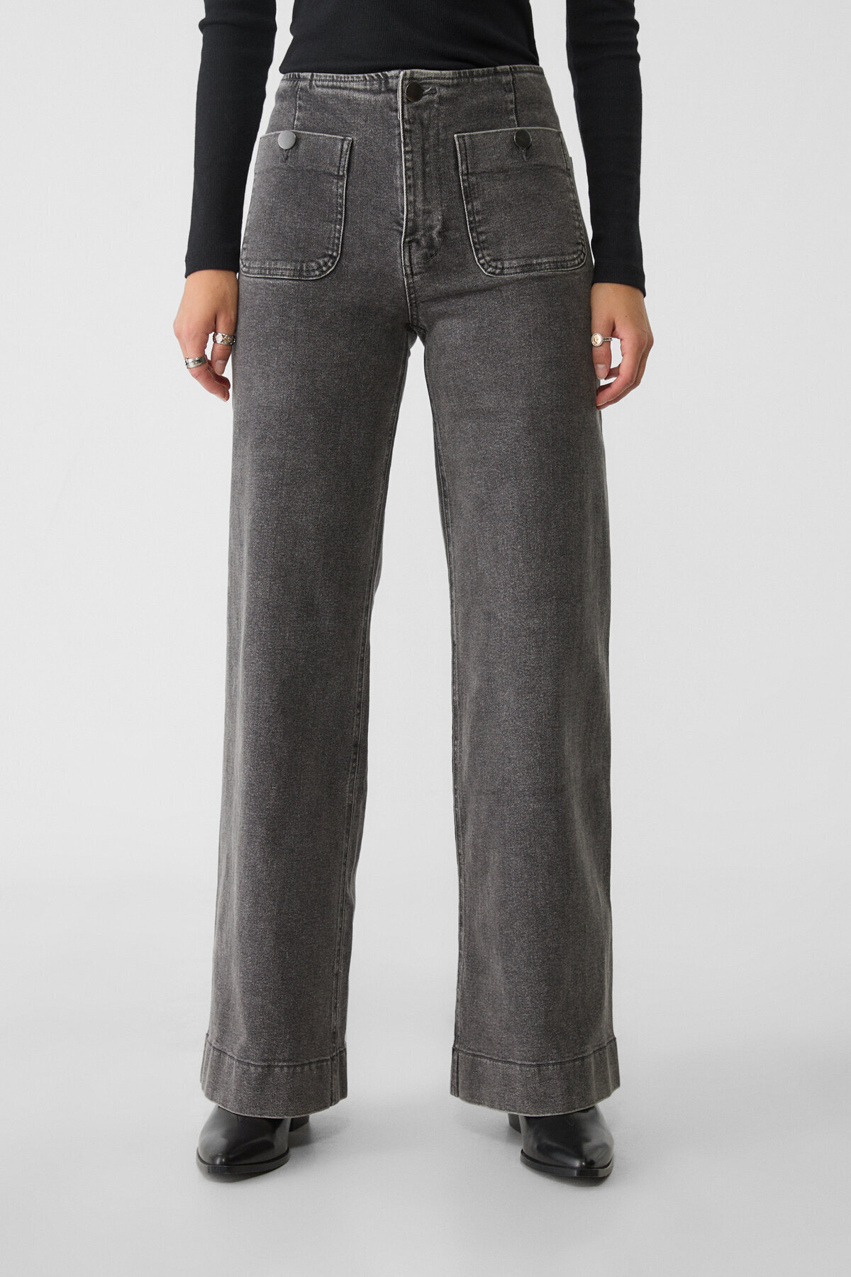 Stradivarius-D77 Minimalist jeans with pockets 2