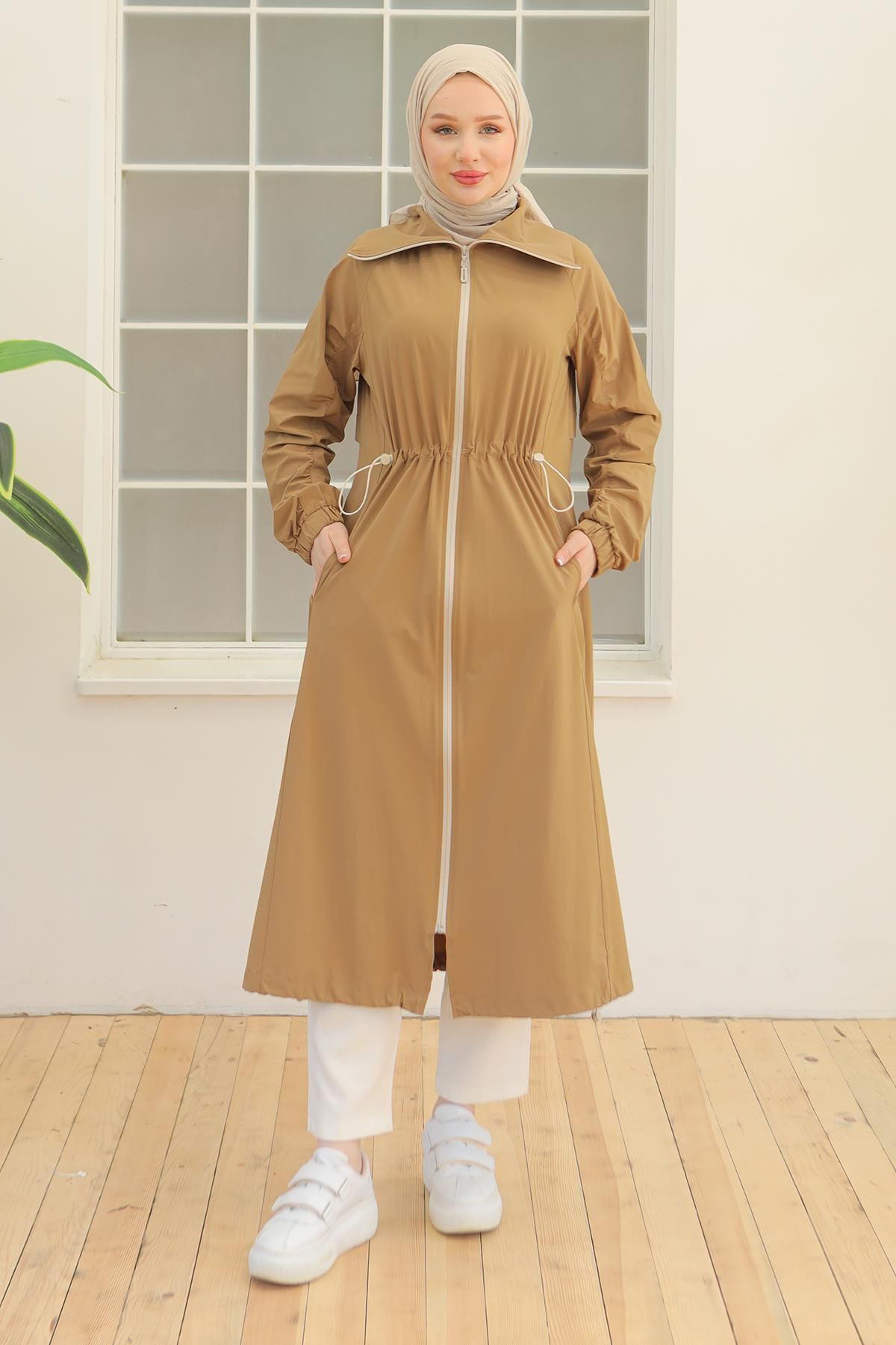 complete the look image