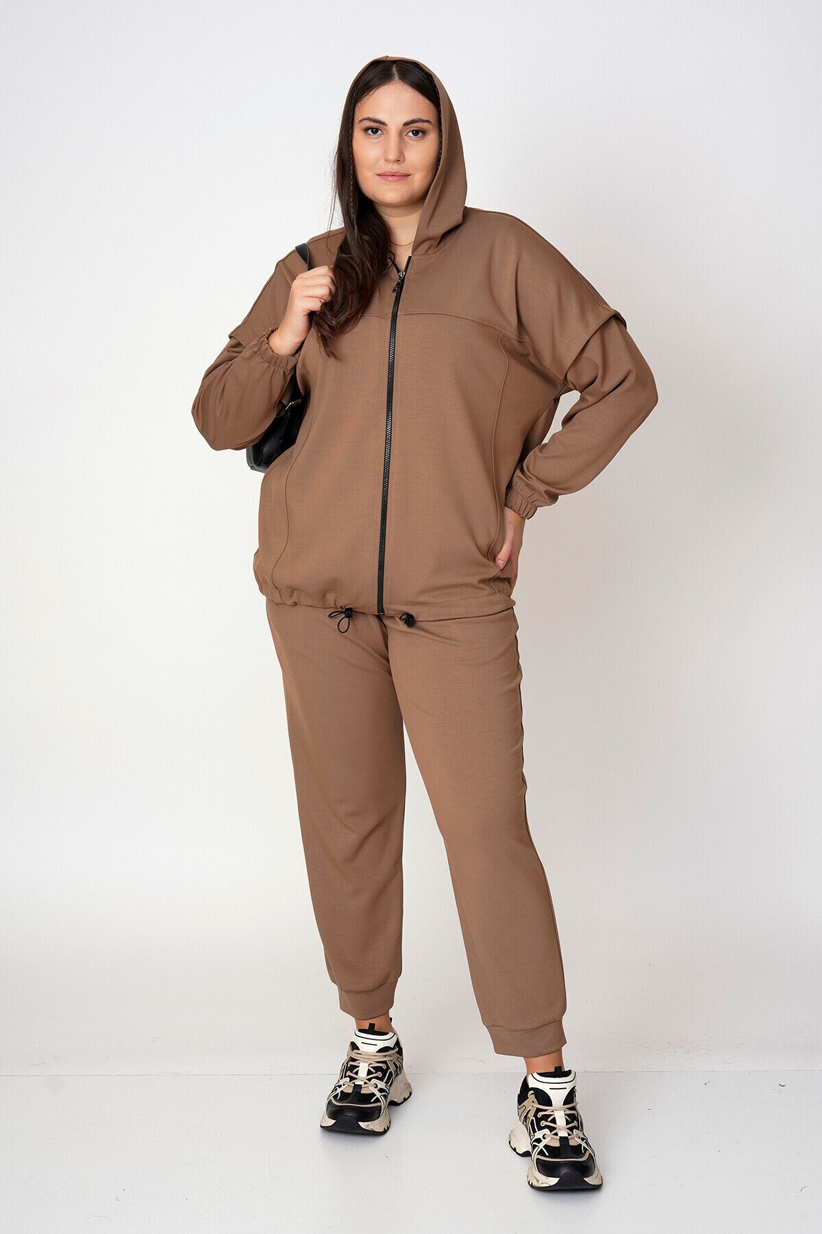 complete the look image