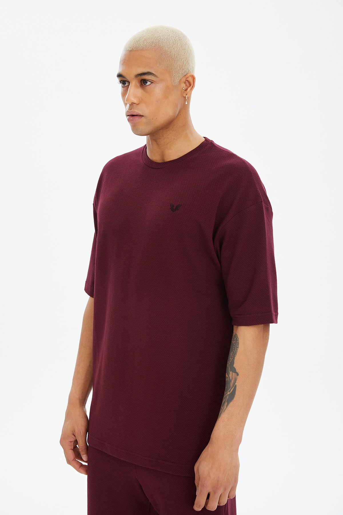 bilcee-Men's Claret Red Soft Textured Oversize Crew Neck Short Sleeve Sports T-Shirt Shorts Suit 0690 7