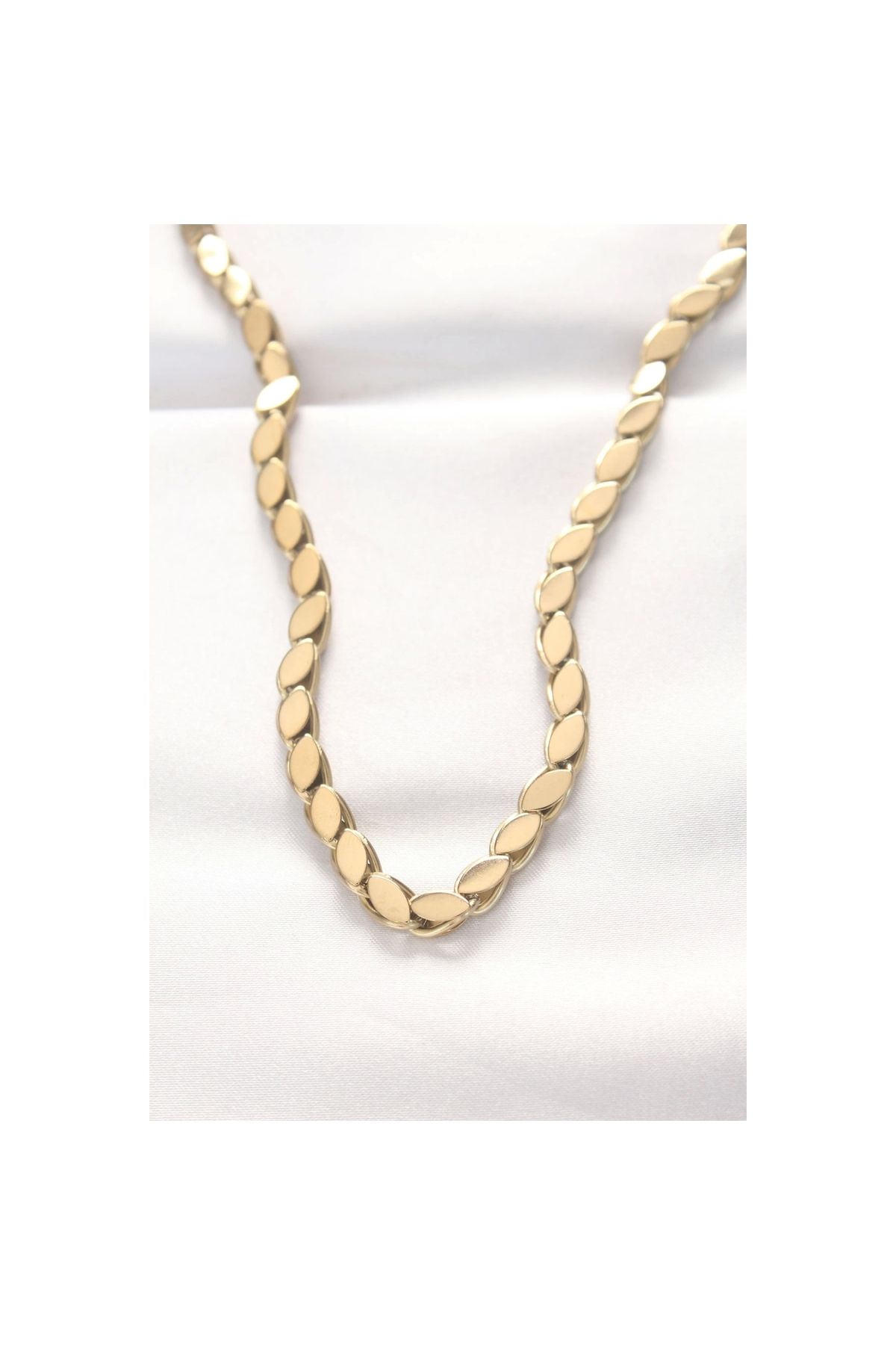 Narnuga 316L Çelik Gold Renk Arpa Tasarımlı Kolye - TJ-BKO8531
