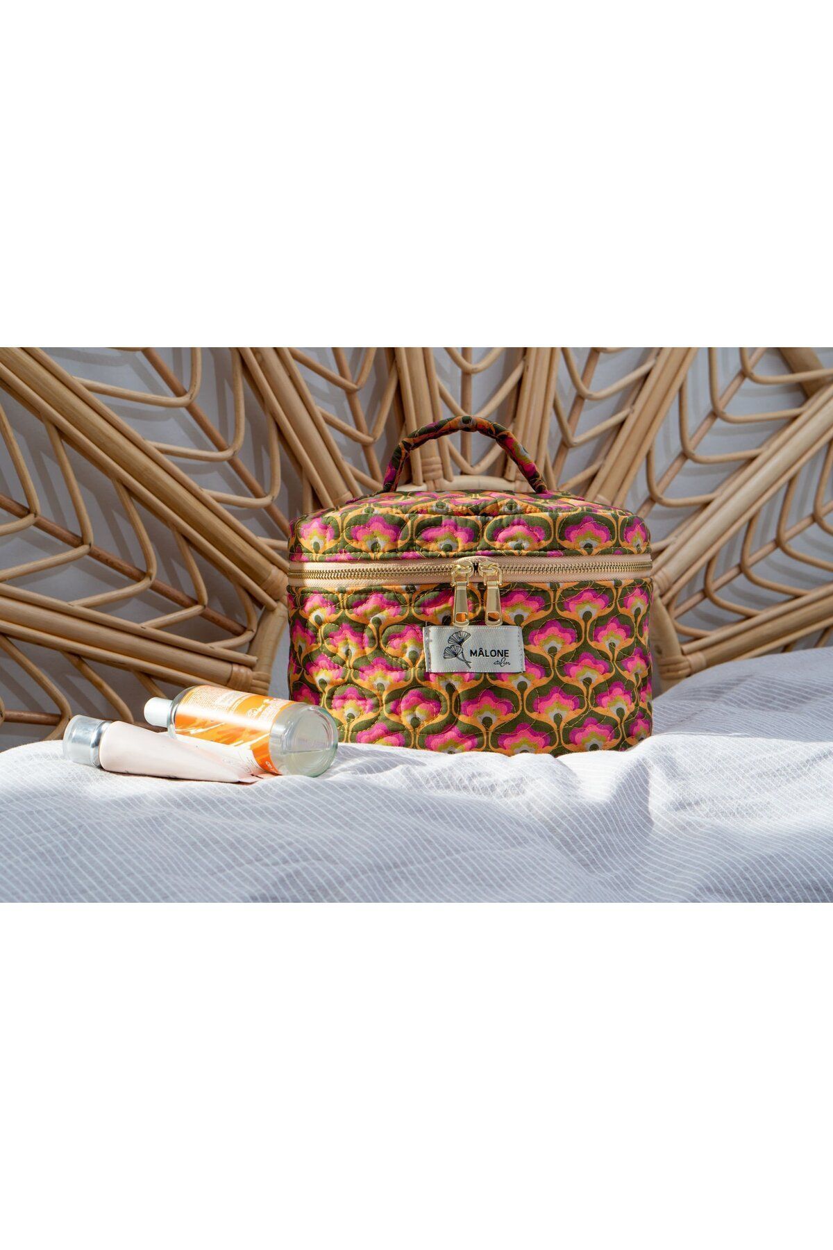 Malone Atelier-Blossom Makeup Bag - Stylish and Convenient Design 3