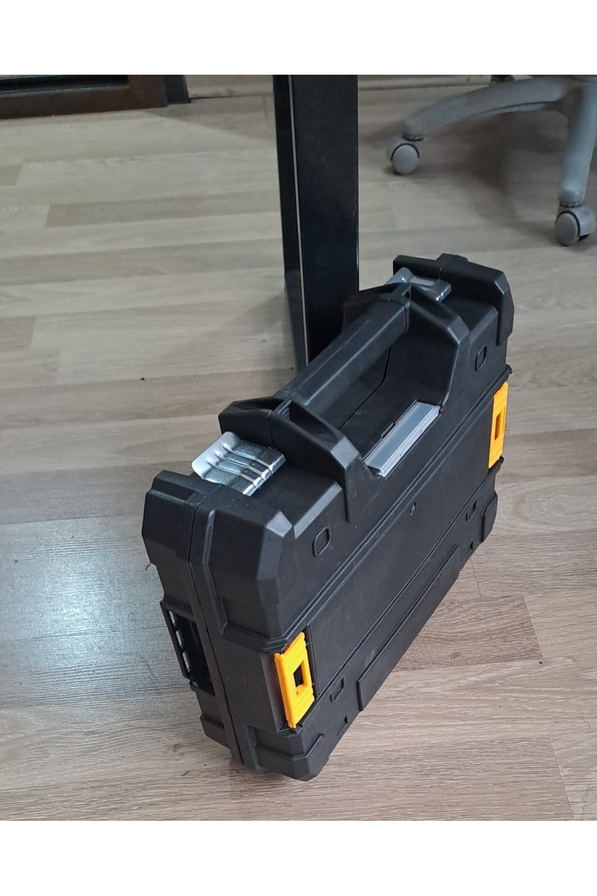 Şarjlı Darbeli Bijon Matkap Vidalama ve SDS Kırıcı Delici Hilti Seti 2 Makina 2 Akü Şarj Çanta